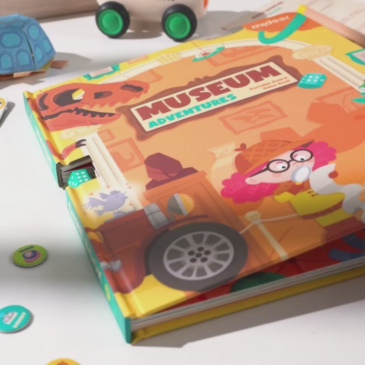 6-in-1 Portable Board Game Book: Museum Adventures